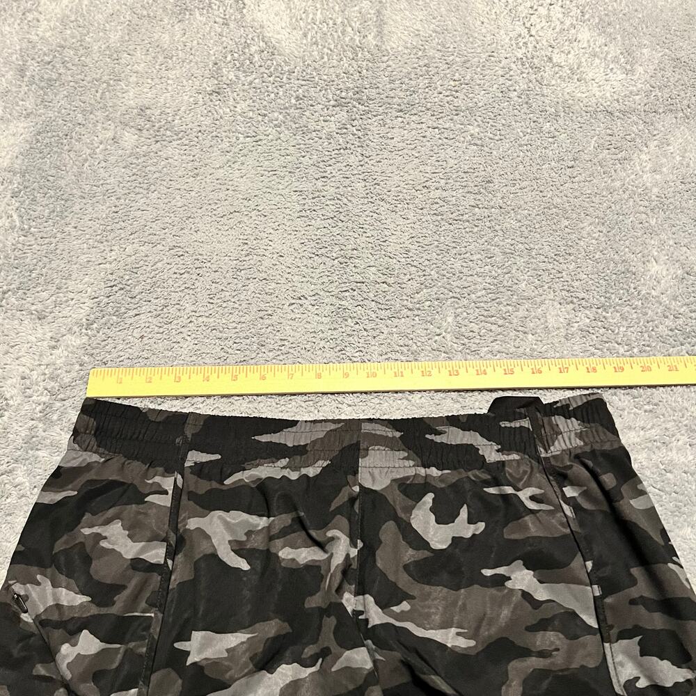 Athleta Short Womens 1X Plus  Printed Mesh Racer Run Short 4" Black Camo Lined - Picture 8 of 11